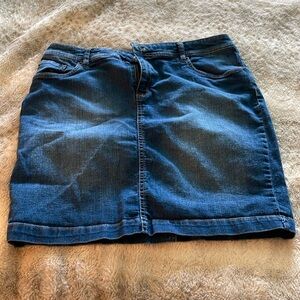 Denim skirt by G. H. BASS.